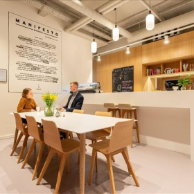 Exterior image of Metropolitan, Angle Rue Oumayma Essayah et Yalla El Ifrani, Boulevard Anfa, Triangle d’Or. Click for details.