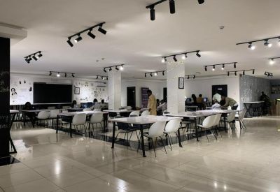 Exterior view of Sterling Bank Plaza, Mohammadu Buhari Way