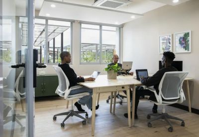 Hyde Park Corner, Cnr Jan Smuts Avenue and William Nicol Drive, 6th Rd, Hyde Park executive office centres