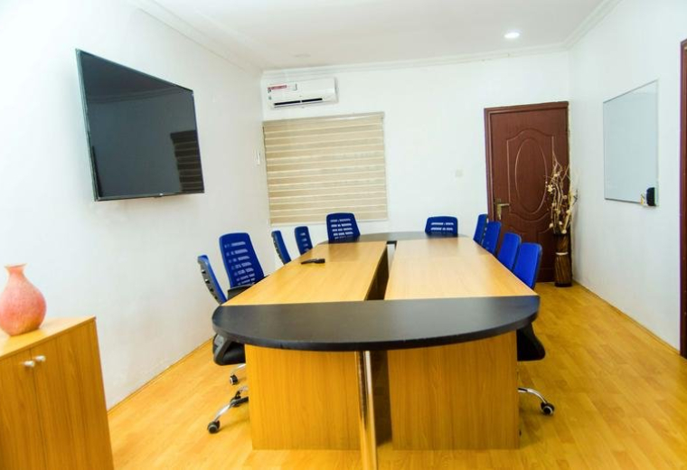 1B Alhaji Hussein Sunmonu Street, Lekki Phase 1, Lagos, Nigeria