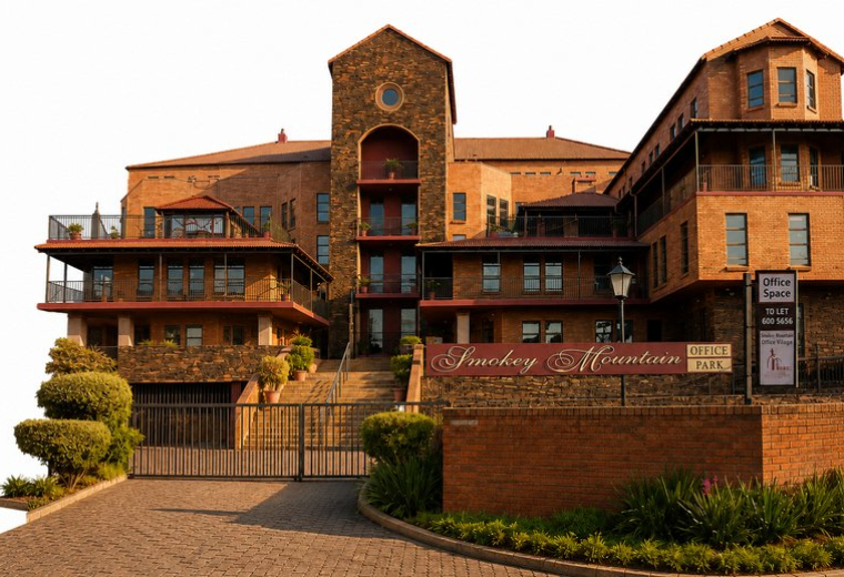 Smokey Mountain Office Village, Office 307, 22 Corridor Crescent, Emalahleni