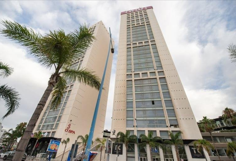 Exterior image of Twin Center, Corner of Boulevard Zerktouni and Al Massira, 5th & 6th floors