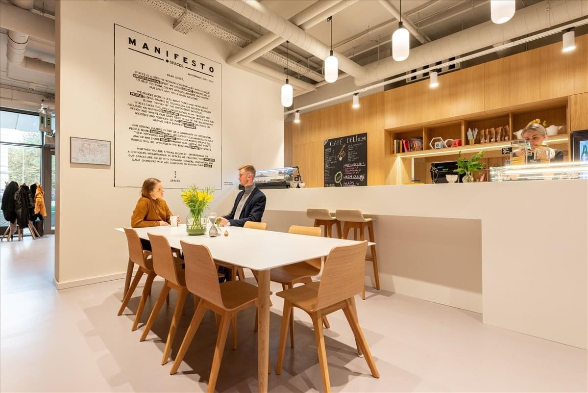 Spacious communal cafe and dining area at Metropolitan, Boulevard Anfa, Triangle d'Or.