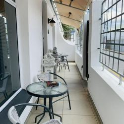 Office accomodations in central Somerset West