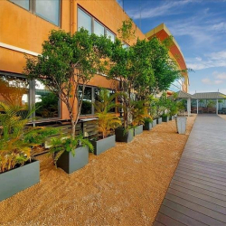 Executive suite to let in Grand Bay