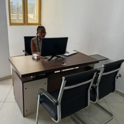 Office accommodations to rent in Lekki