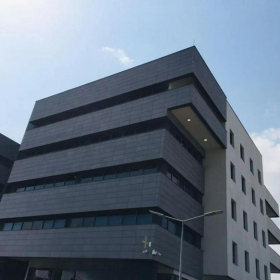 Accra executive suite. Click for details.