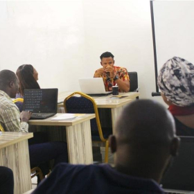 Image of Abuja office space. Click for details.