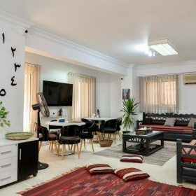 Serviced office to let in Cairo. Click for details.